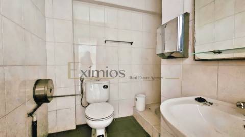 Moradia V3 remodelada, localizada em Balazar