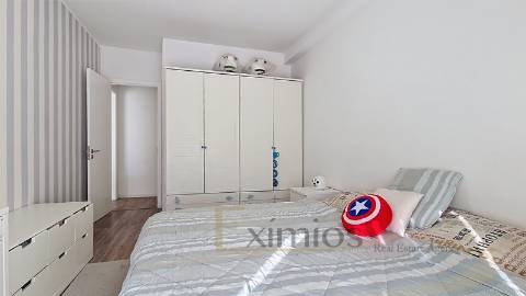 Apartamento T4, remodelado, no centro da Póvoa de Varzim
