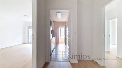 Apartamento T2, remodelado, no centro da cidade do Porto