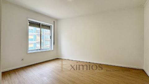 Apartamento T2, remodelado, no centro da cidade do Porto