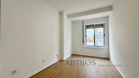 Apartamento T2, remodelado, no centro da cidade do Porto