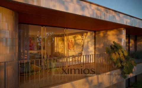 Apartamento T4, em construção, na Foz do Porto