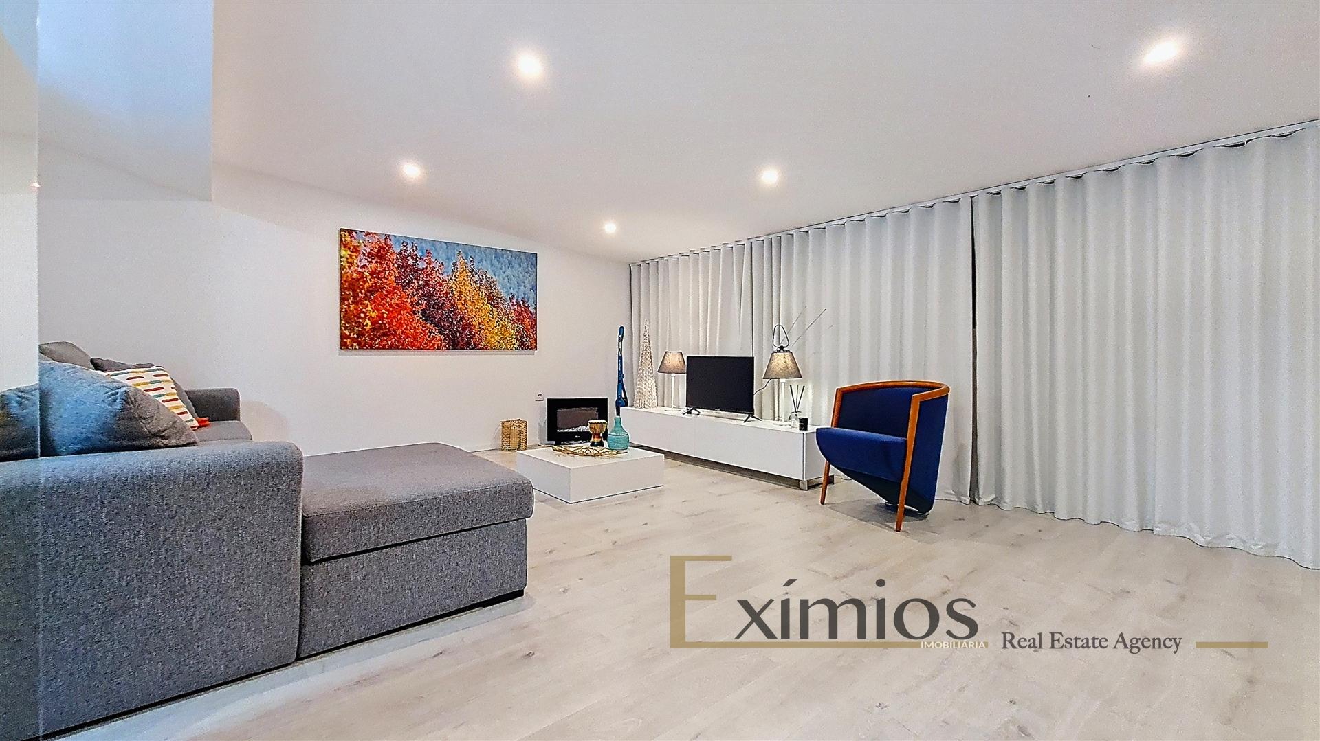 Apartamento T1 remodelado, no centro da Póvoa de Varzim