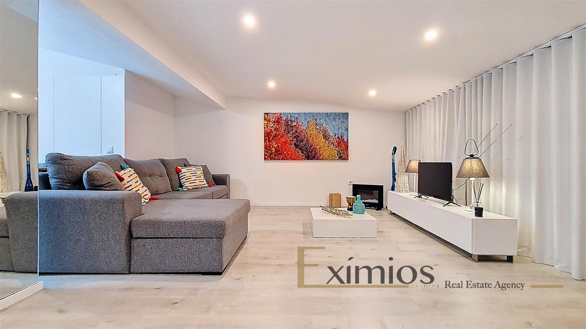 Apartamento T1 remodelado, no centro da Póvoa de Varzim