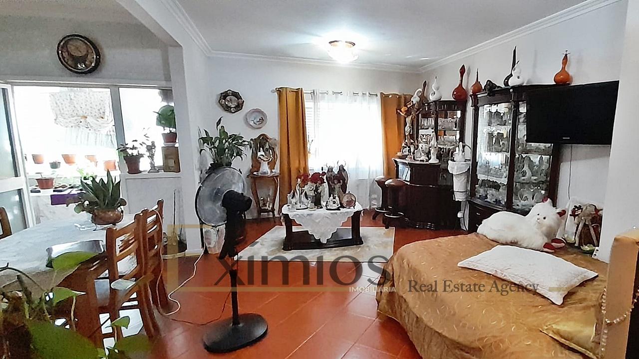 Apartamento T2 com garagem, em Santo Tirso