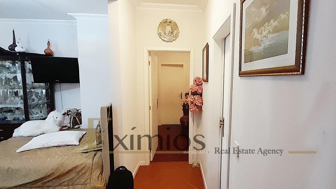 Apartamento T2 com garagem, em Santo Tirso