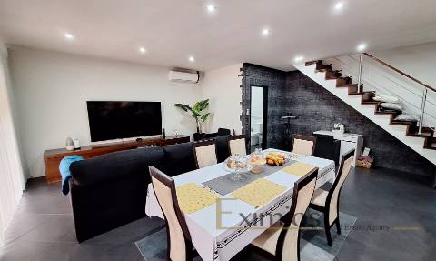 Apartamento T3 Duplex com garagem, em Macieira da Maia