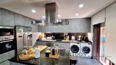 Apartamento T3 Duplex com garagem, em Macieira da Maia