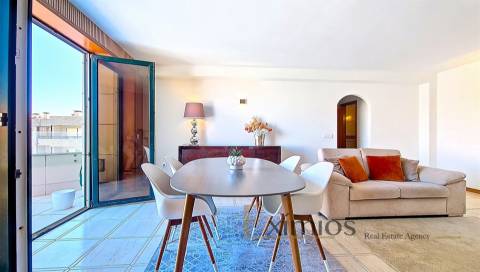 Apartamento T2 com vistas de mar, em Mindelo