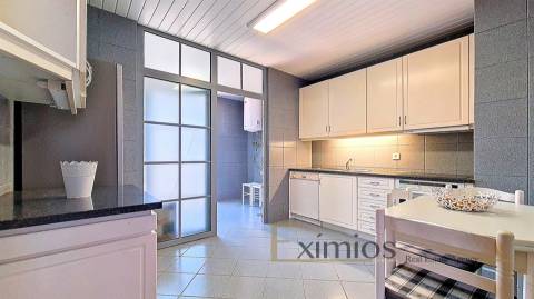 Apartamento T2 com vistas de mar, em Mindelo