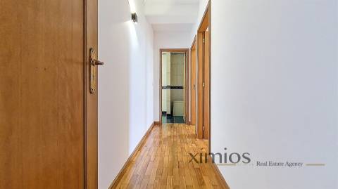 Apartamento T2 com vistas de mar, em Mindelo