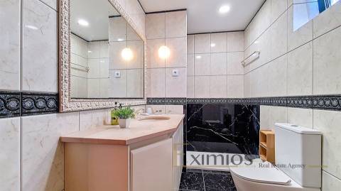 Apartamento T2 com vistas de mar, em Mindelo