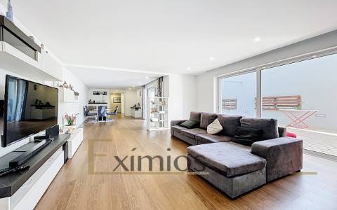 Apartamento T3 com terraço e garagem, na Póvoa de Varzim