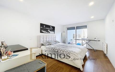 Apartamento T3 com terraço e garagem, na Póvoa de Varzim