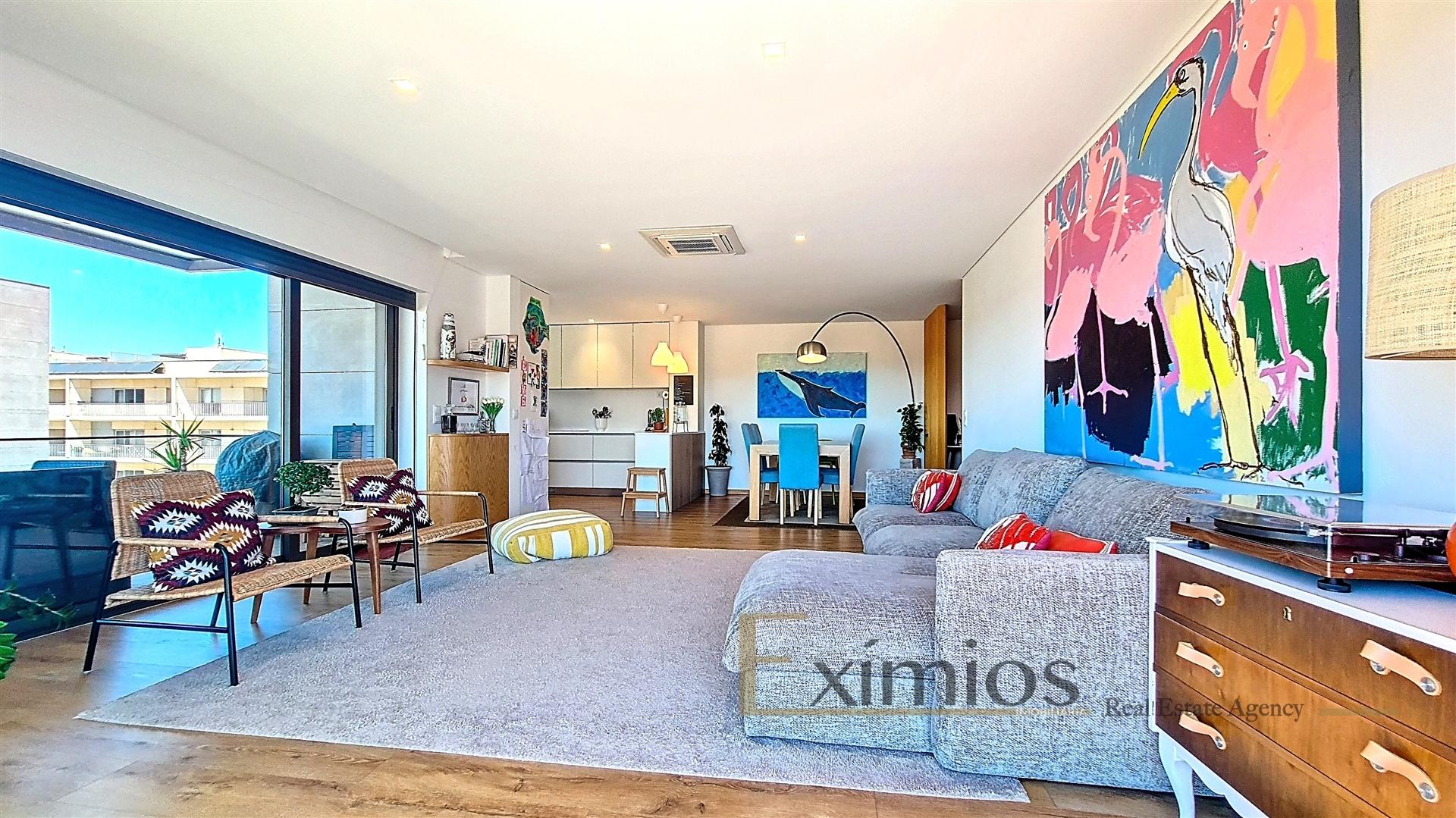 Apartamento T3 com vistas de mar e Reserva Natural, em Árvore