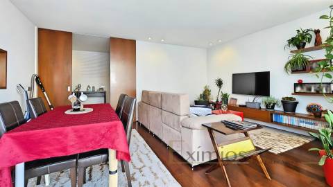 Apartamento T2 com garagem para dois carros, na Póvoa de Varzim