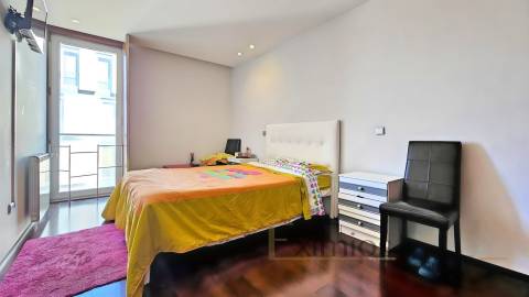 Apartamento T2 com garagem para dois carros, na Póvoa de Varzim