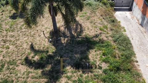 Terreno urbanizável, em Tougues