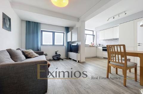 Apartamento T3 com lugar de garagem, no centro da Póvoa de Varzim