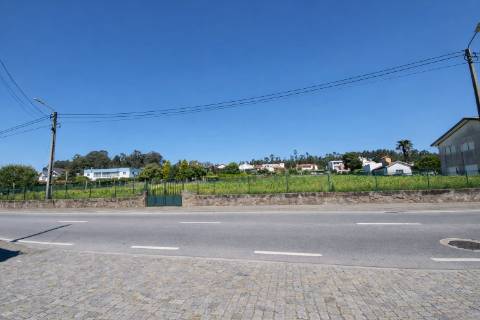 Terreno Para Construção  Venda em Carvalhosa,Paços de Ferreira