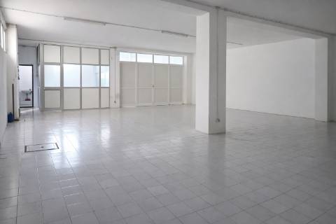 Armazém  Venda em Paços de Ferreira,Paços de Ferreira