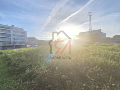 Lote de Terreno  Venda em Cidade da Maia,Maia