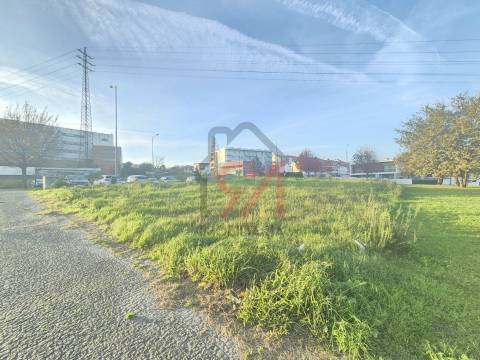 Lote de Terreno  Venda em Cidade da Maia,Maia