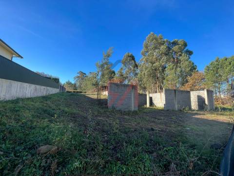 Terreno Para Construção  Venda em Seroa,Paços de Ferreira