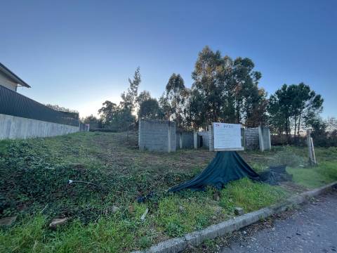 Terreno Para Construção  Venda em Seroa,Paços de Ferreira