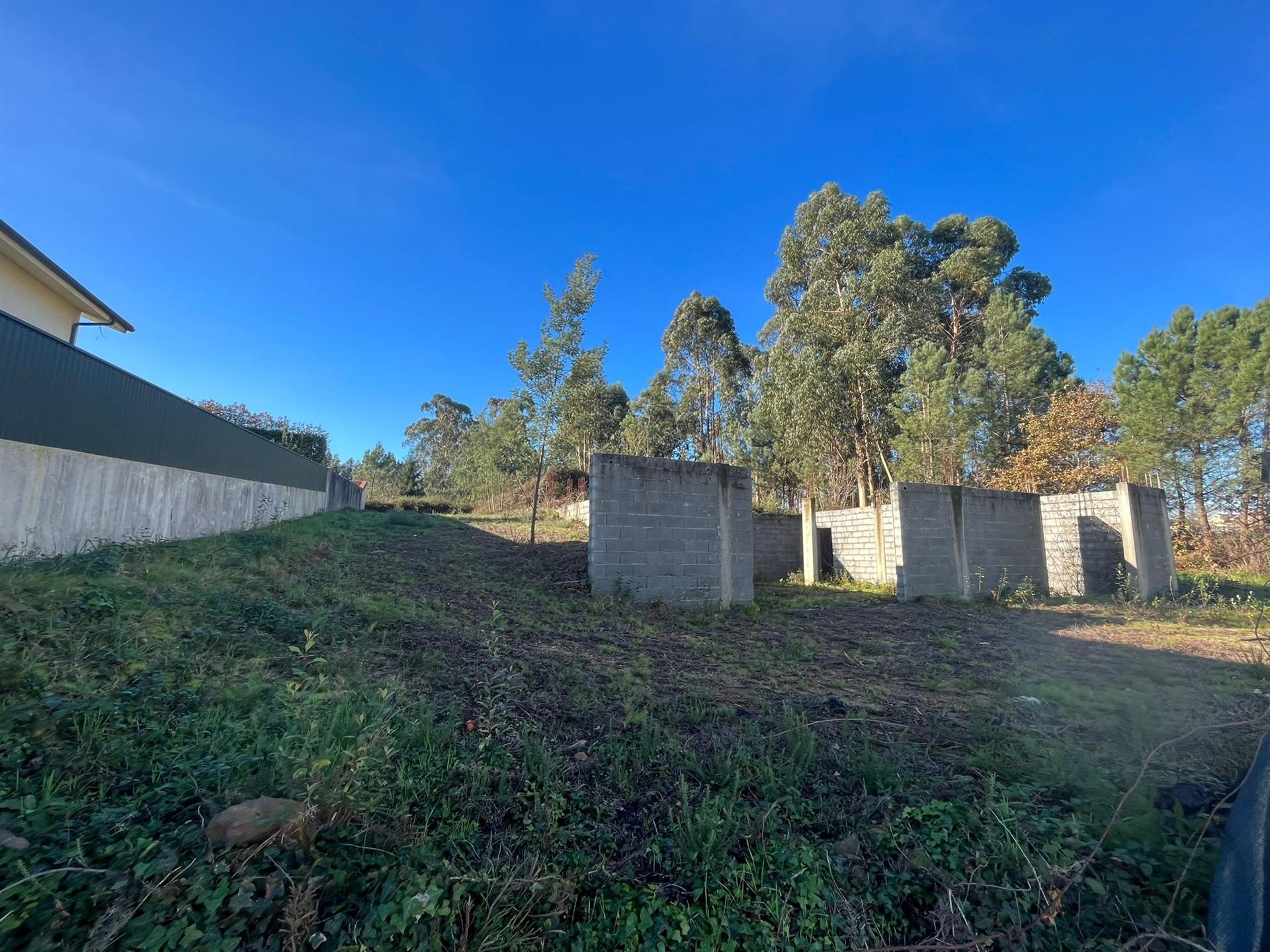 Terreno Para Construção  Venda em Seroa,Paços de Ferreira