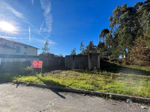 Terreno Para Construção  Venda em Seroa,Paços de Ferreira