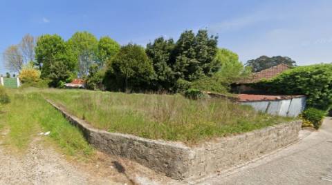 Moradia para Restaurar  Venda em Frazão Arreigada,Paços de Ferreira