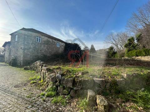 Moradia para Restaurar  Venda em Frazão Arreigada,Paços de Ferreira