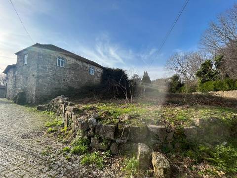 Moradia para Restaurar  Venda em Frazão Arreigada,Paços de Ferreira