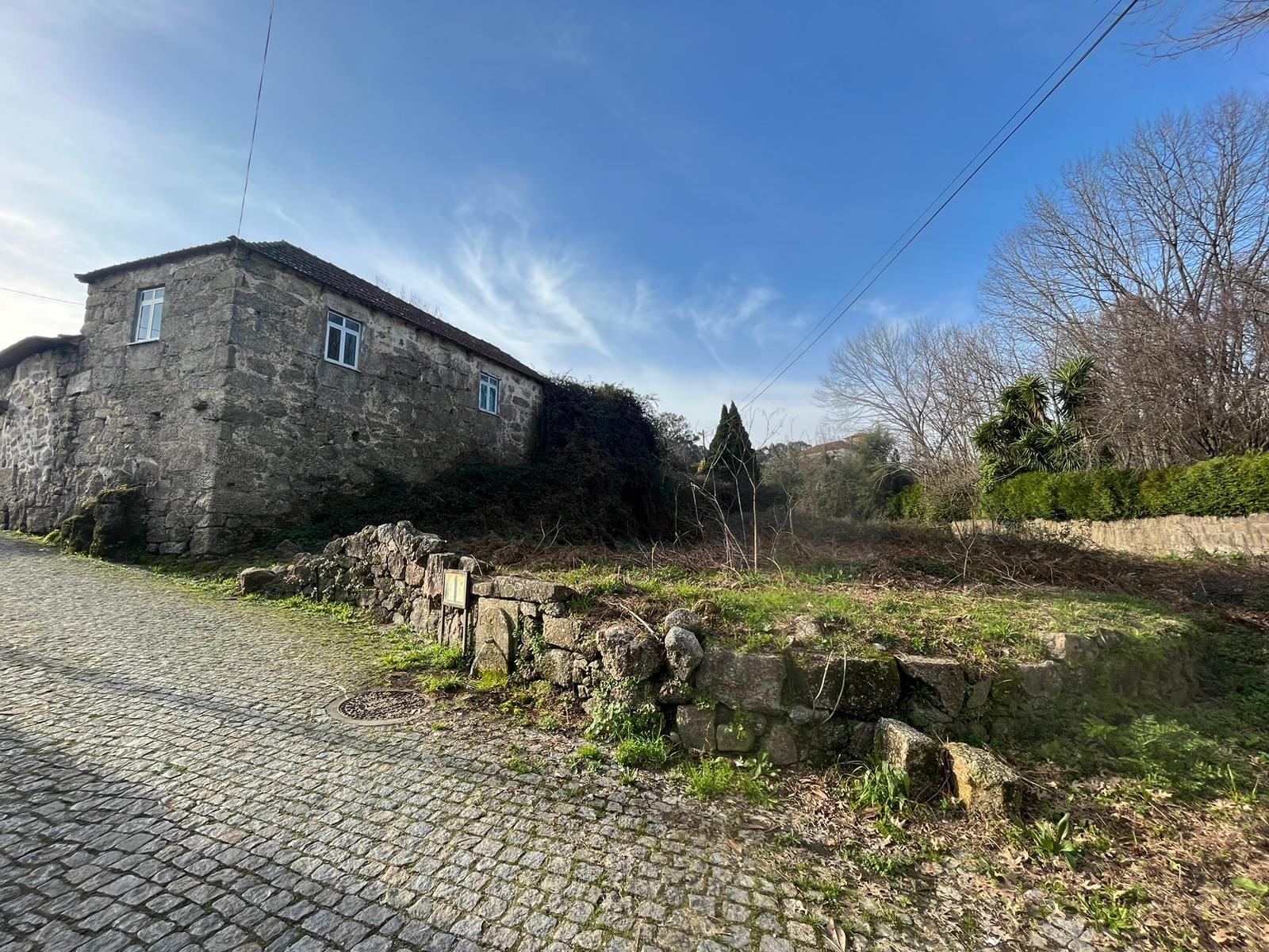 Moradia para Restaurar  Venda em Frazão Arreigada,Paços de Ferreira