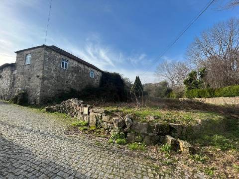 Moradia para Restaurar  Venda em Frazão Arreigada,Paços de Ferreira