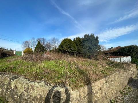 Moradia para Restaurar  Venda em Frazão Arreigada,Paços de Ferreira