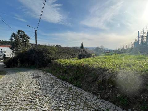 Moradia para Restaurar  Venda em Frazão Arreigada,Paços de Ferreira