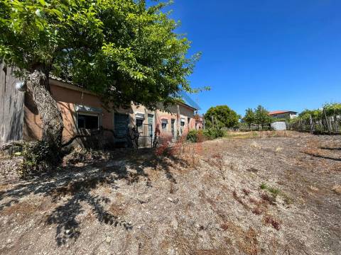 Moradia para Restaurar  Venda em Paços de Ferreira,Paços de Ferreira