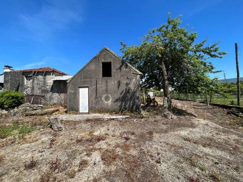 Moradia para Restaurar  Venda em Paços de Ferreira,Paços de Ferreira