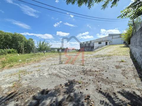 Armazém  Venda em Penamaior,Paços de Ferreira
