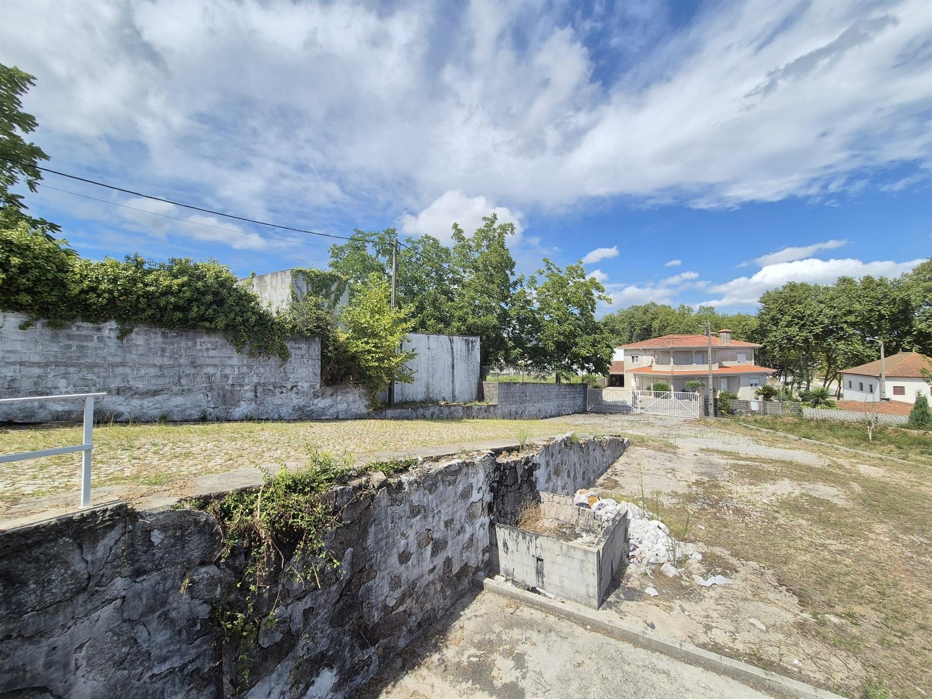 Armazém  Venda em Penamaior,Paços de Ferreira