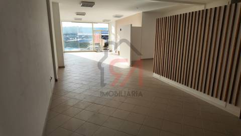 Loja  Arrendamento em Paços de Ferreira,Paços de Ferreira
