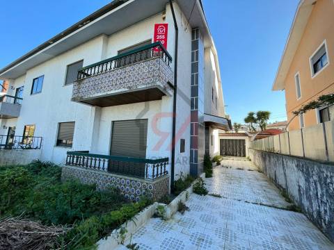 Moradia Geminada T4 Venda em Valongo,Valongo