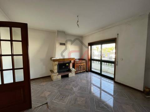 Moradia Geminada T4 Venda em Valongo,Valongo