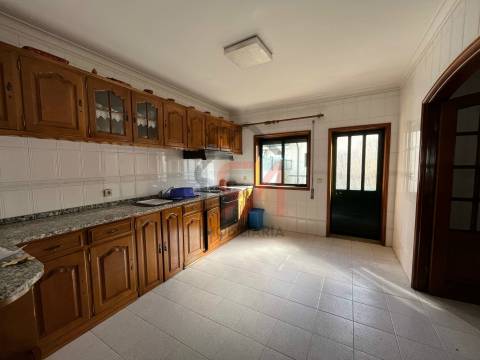 Moradia Geminada T4 Venda em Valongo,Valongo