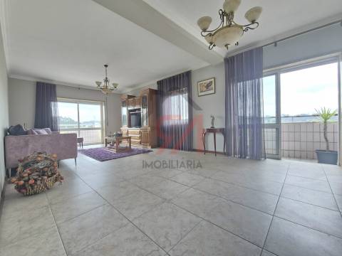 Apartamento T3 Venda em Paços de Ferreira,Paços de Ferreira