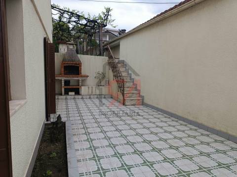 Moradia Isolada T4 Venda em Carvalhosa,Paços de Ferreira
