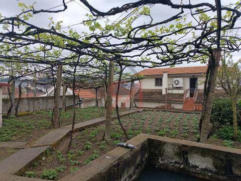 Moradia Isolada T4 Venda em Carvalhosa,Paços de Ferreira