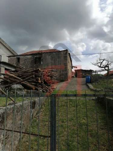 Moradia para Restaurar  Venda em Carvalhosa,Paços de Ferreira